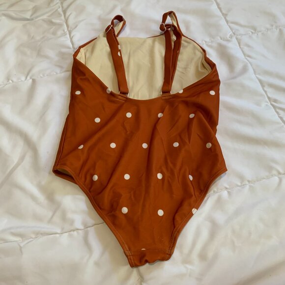 Roolee Mommy & Me Rust Polka Dot Swimsuit Set (M, 6/7, 4/5, 2T) - Picture 7 of 14